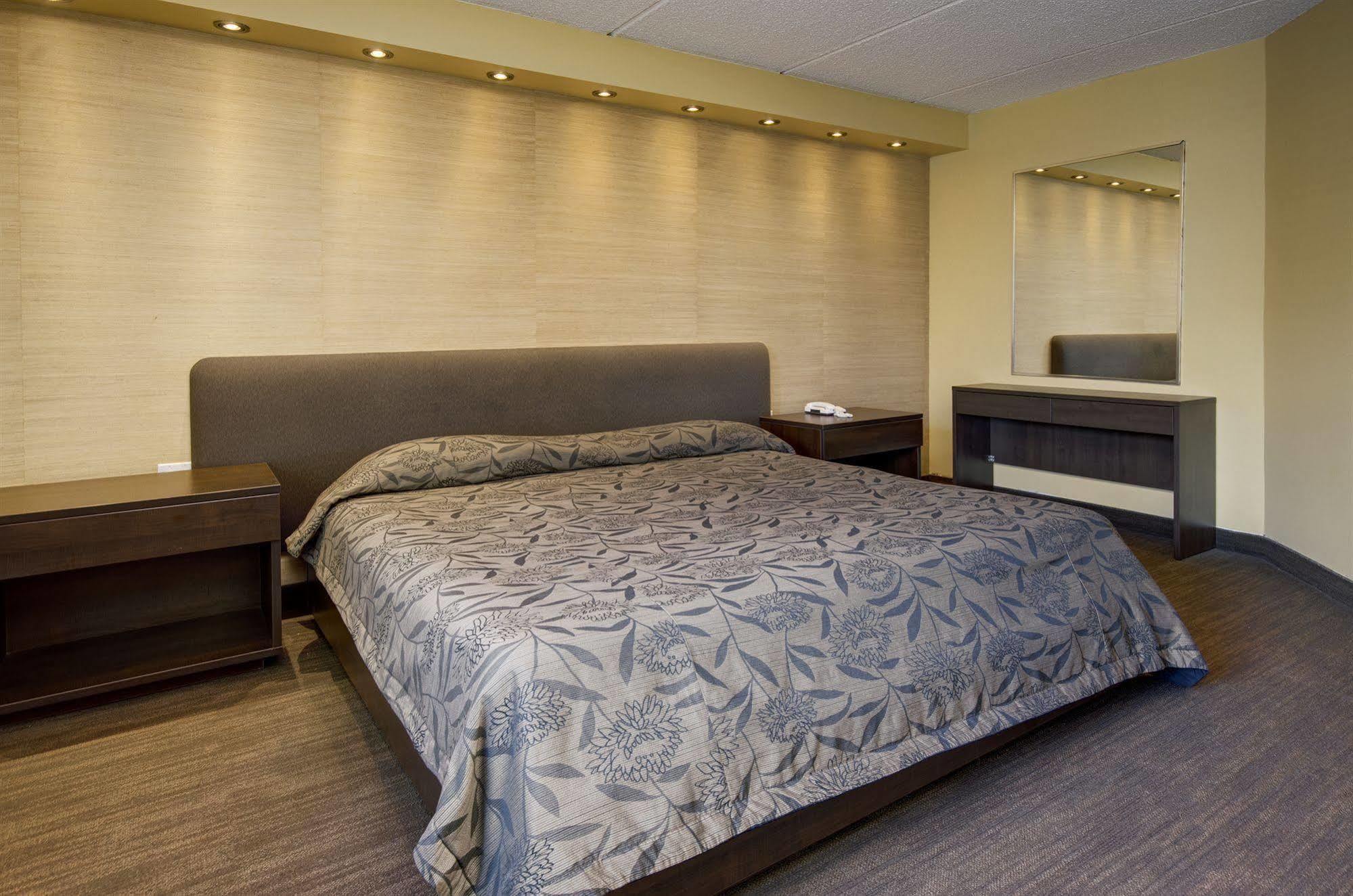 Motel Labarre Longueuil Ngoại thất bức ảnh